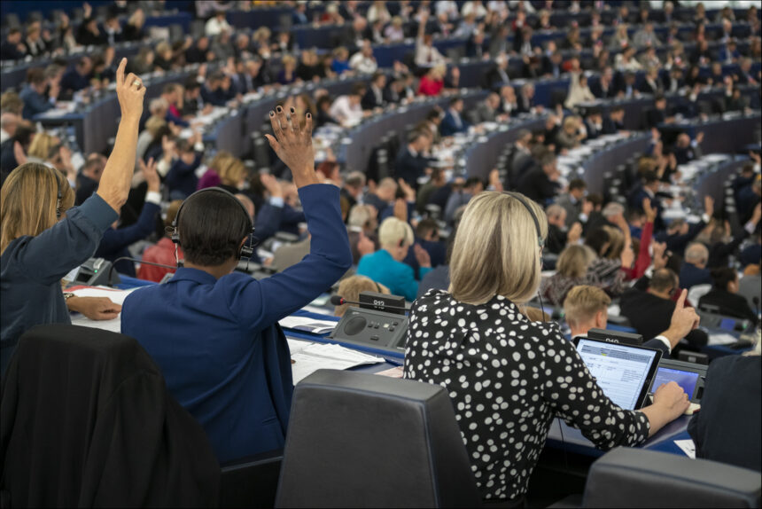 Naujasis Europos Parlamentas tęsią tvirtą paramą Ukrainai