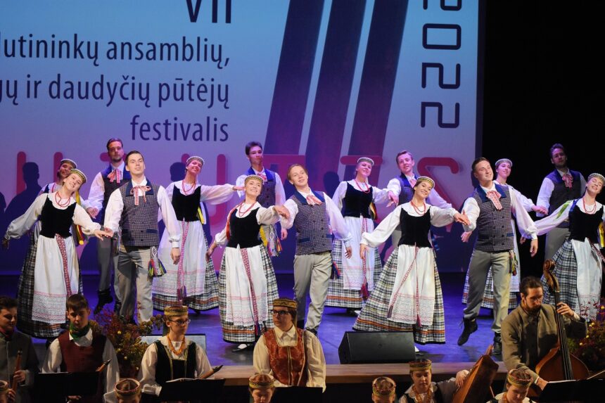 Festivalis „Dudutis“ atskleis senųjų liaudies instrumentų muzikos grožį