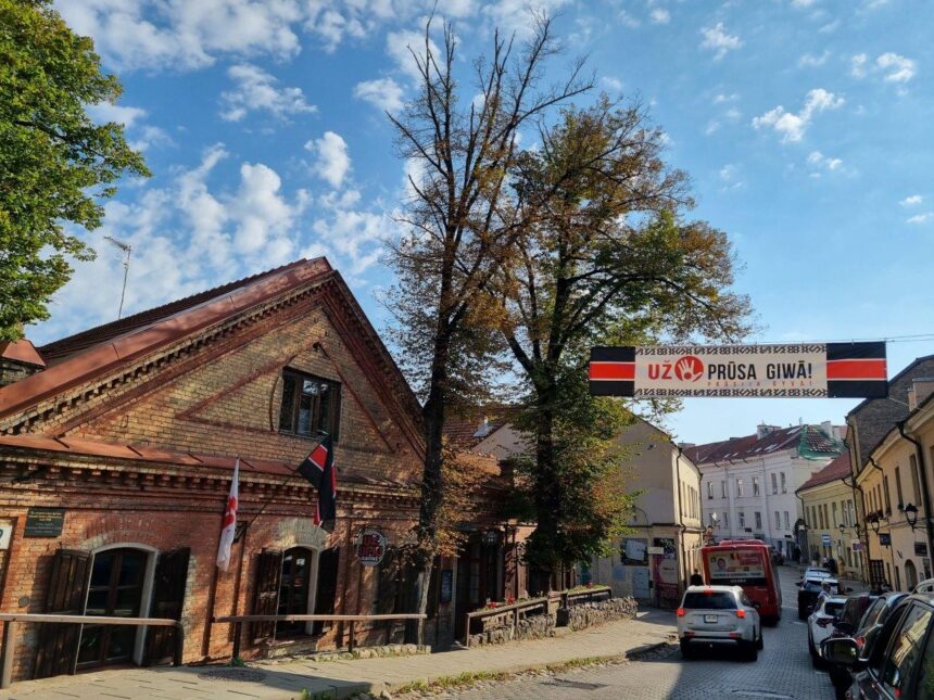 Užupio Respublikos Konstitucijos prūsų kalba atidengimo ceremonija